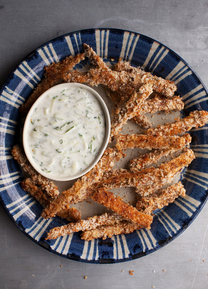  Serve these vegan Baked Eggplant Fries from Vegan Without Borders by Robin Robertson as a side dish or enjoy them as a snack or appetizer. #vegan #vegansnack #vegansidedish #veganappetizer #eggplant